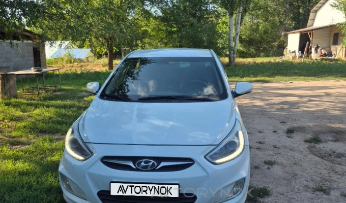Hyundai Accent 2013 года