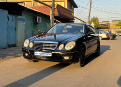 Mercedes-Benz E-Класс 2004 года