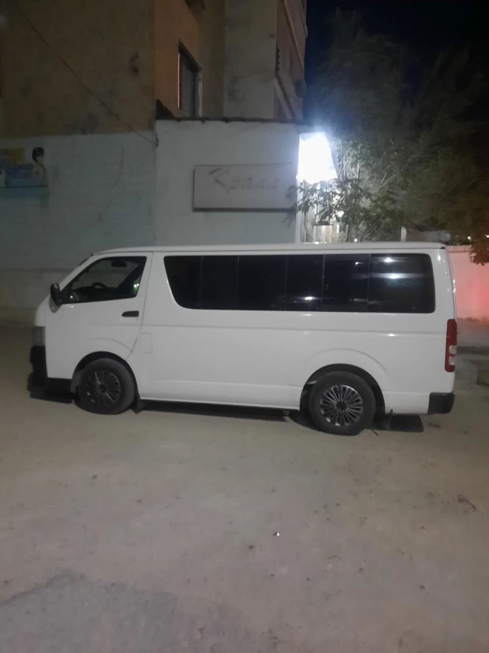 Toyota HiAce, 2012