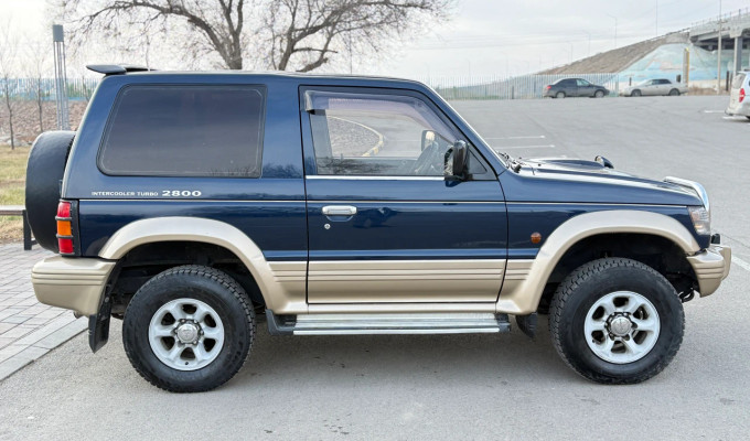 Mitsubishi Pajero 1995 года