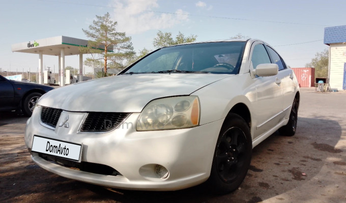 Mitsubishi Galant 2003 года