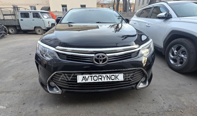 Toyota Camry 2015 года