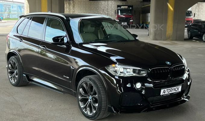 BMW X5 2015 года