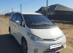 Toyota Estima 2004 года