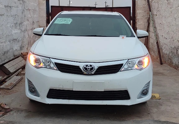 Toyota Camry 2012 года
