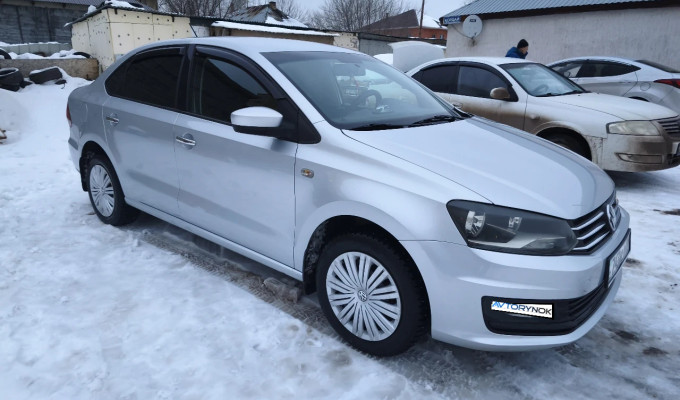 Volkswagen Polo 2015 года