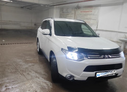 Mitsubishi Outlander 2012 года