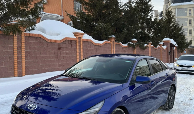Hyundai Elantra 2021 года