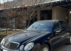 Mercedes-Benz E-Класс 2003 года