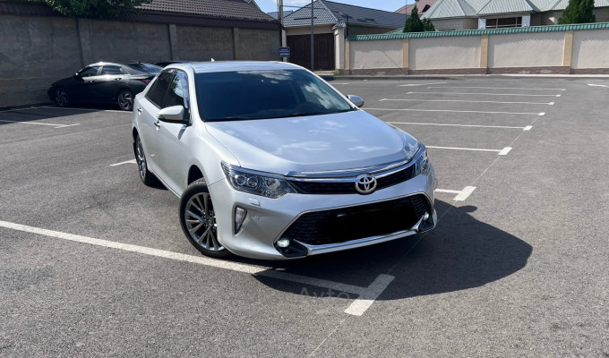 Toyota Camry 2018 года