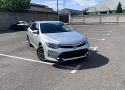 Toyota Camry 2018 года