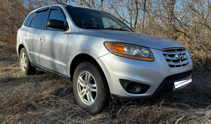 Hyundai Santa Fe 2011 года