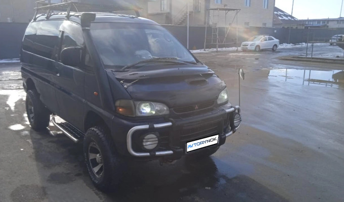 Mitsubishi Delica 1996 года