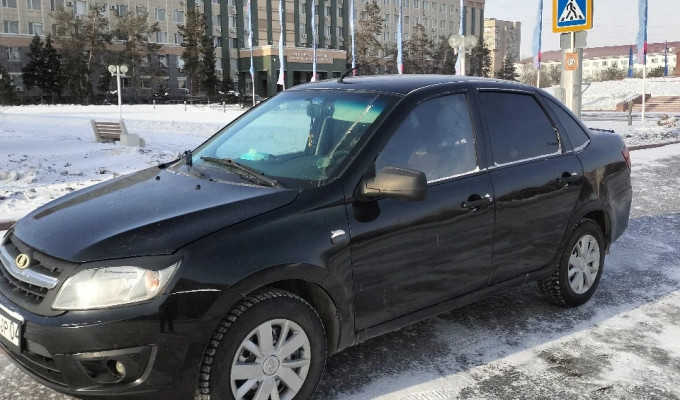 ВАЗ (Lada) Granta 2013 года