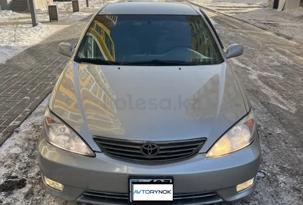 Toyota Camry 2003 года