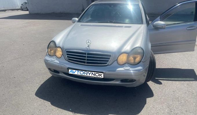Mercedes-Benz C-Класс 2001 года