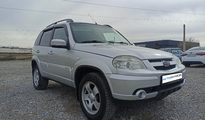 Chevrolet Niva 2012 года