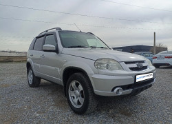 Chevrolet Niva 2012 года