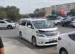 Toyota Vellfire 2009 года