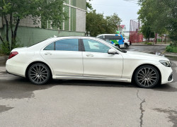 Mercedes-Benz S-Класс 2019 года