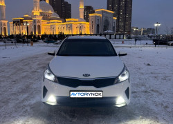 Kia Rio 2021 года
