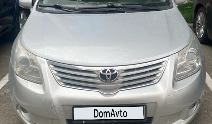 Toyota Avensis 2011 года