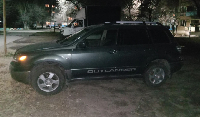 Mitsubishi Outlander 2004 года