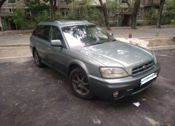 Subaru Legacy 2001 года