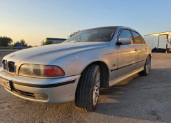 BMW 5 серия 1998 года