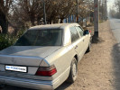 Mercedes-Benz E-Класс 1990 года