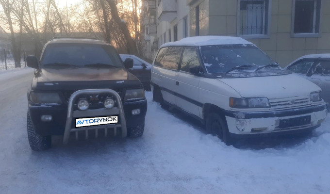 Mazda MPV 1995 года