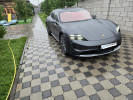 Porsche Taycan 2023 года