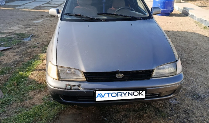 Toyota Carina E 1993 года