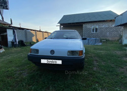 Volkswagen Passat 1990 года