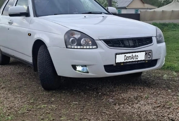 ВАЗ (Lada) Priora 2012 года