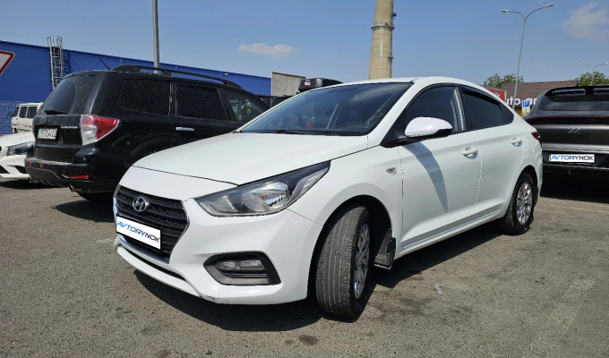 Hyundai Accent 2017 года
