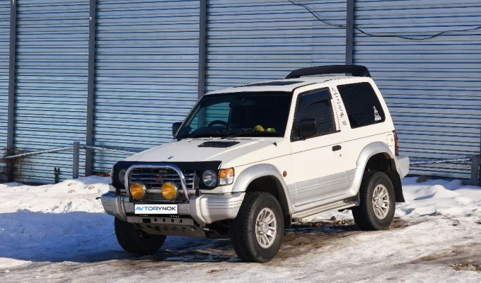 Mitsubishi Pajero 1992 года