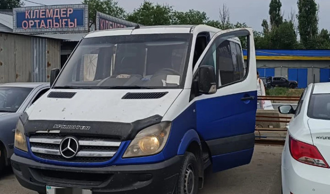 Mercedes-Benz Sprinter 2008 года