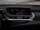 Lexus ES 2019 года