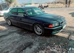 BMW 7 серия 1998 года