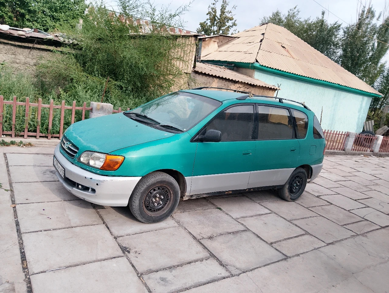 Toyota Ipsum, 1996