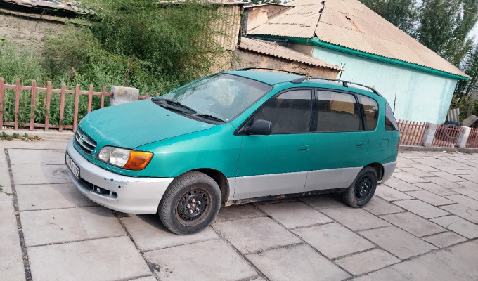 Toyota Ipsum 1996 года