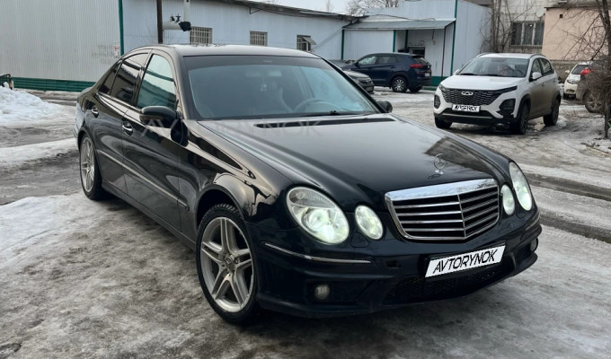 Mercedes-Benz E-Класс 2002 года
