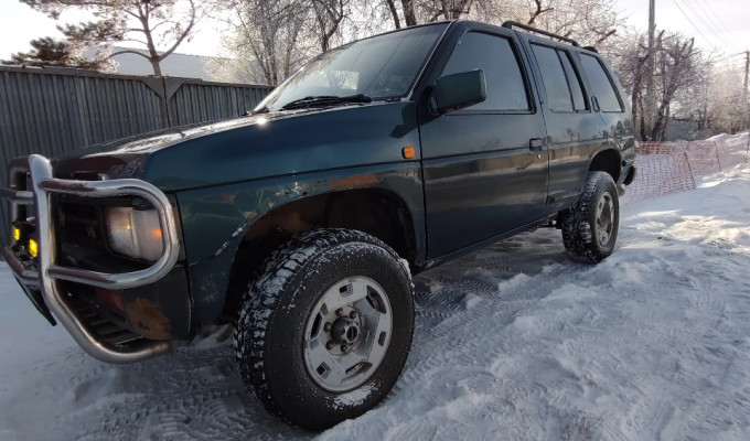 Nissan Terrano 1993 года