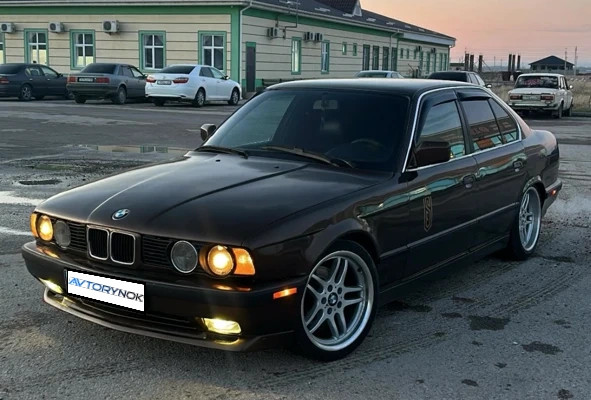 BMW 5 серия 1993 года