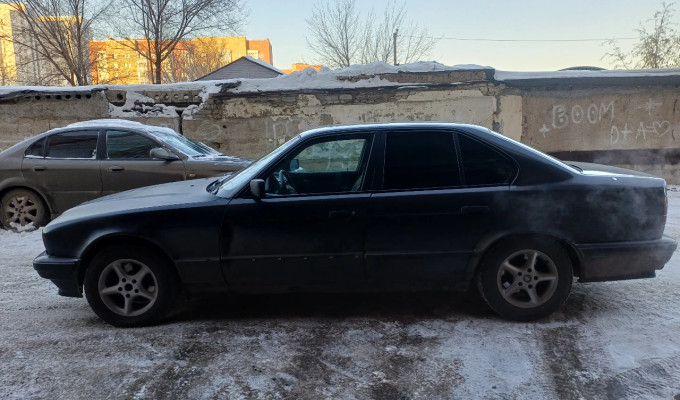 BMW 5 серия 1993 года