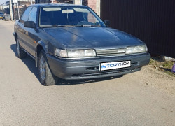 Mazda 626 1990 года