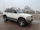 Mitsubishi Montero Sport 2000 года