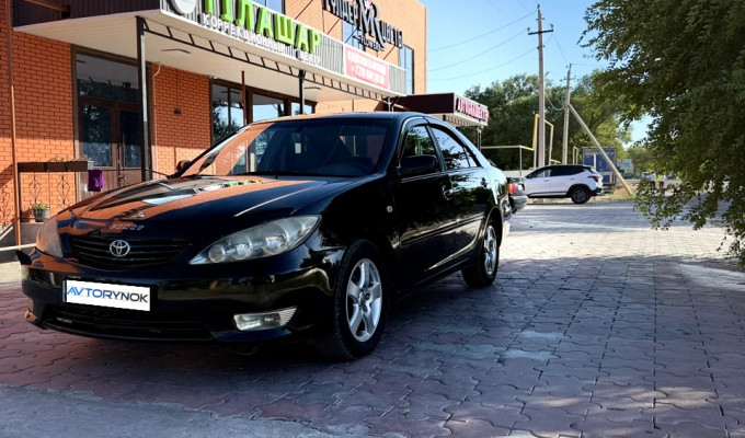 Toyota Camry 2006 года