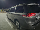 Toyota Sienna 2010 года